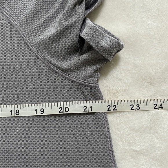 Lululemon Open Up Tie Back Tee - Picture 12 of 12